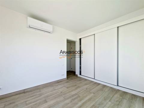 Penthouse T3 - Terraço com 115 m2 - Piscina Privativa - Ar Condicionado - Piso Radiante - Portimão
