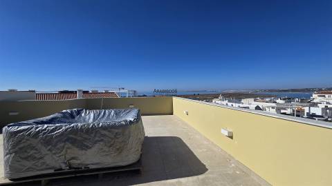 Apartamento T3 - Penthouse - Piscina - Terraço Privativo - Barbecue - Jacuzzi - Alvor