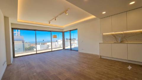 Apartamento T3 - Penthouse - Piscina - Terraço Privativo - Barbecue - Jacuzzi - Alvor