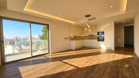 Apartamento T3 - Penthouse - Piscina - Terraço Privativo - Barbecue - Jacuzzi - Alvor