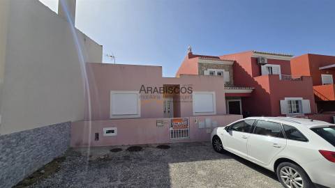 Moradia T3 (T2+1)  - Térrea - Zona Tranquila - Bemposta - Alvor - Algarve