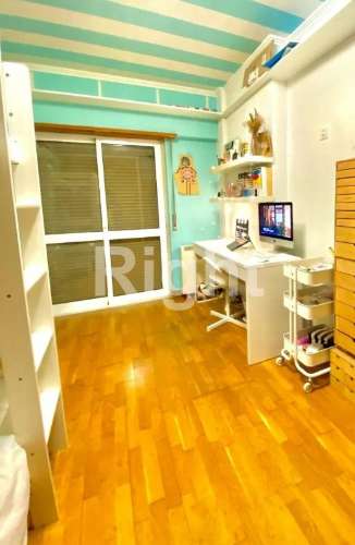 Apartamento T3 com terraço de 80m2 na Quinta da Bela Vista