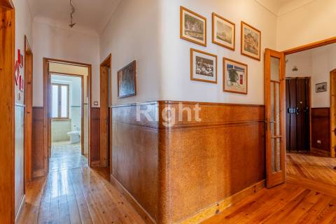 Apartamento T5 em Arroios