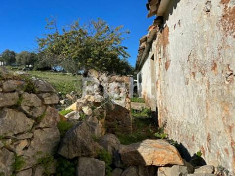 Terreno com Projeto Aprovado para Turismo Rural e Potencial Habitacional - São Brás de Alportel