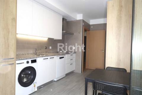 Apartamento T1 mobilado nas Laranjeiras, Lisboa