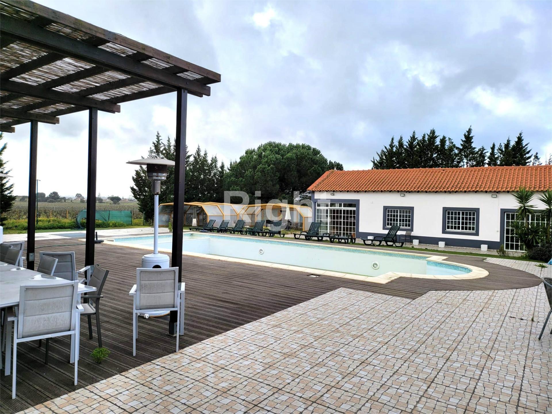 Quinta com Piscina em Palmela.