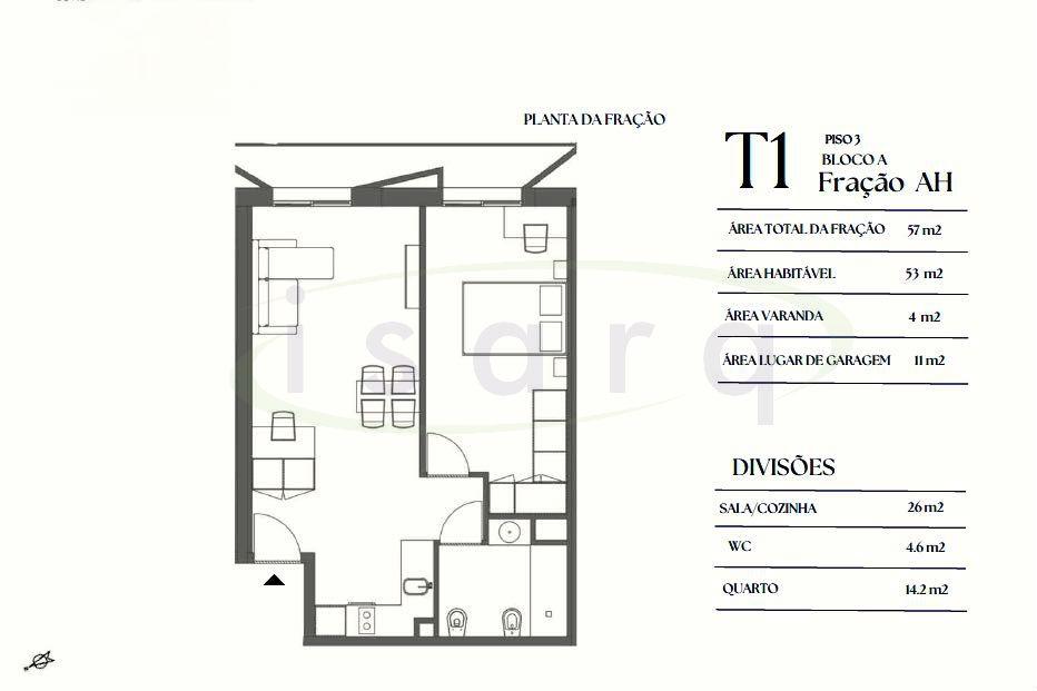 Apartamento T1 com varanda e lugar de garagem em edifício com jardim.