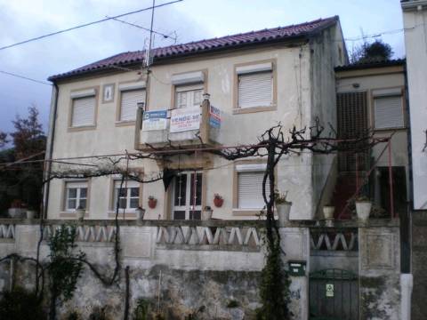 Moradia V2 - Vila do Carvalho
