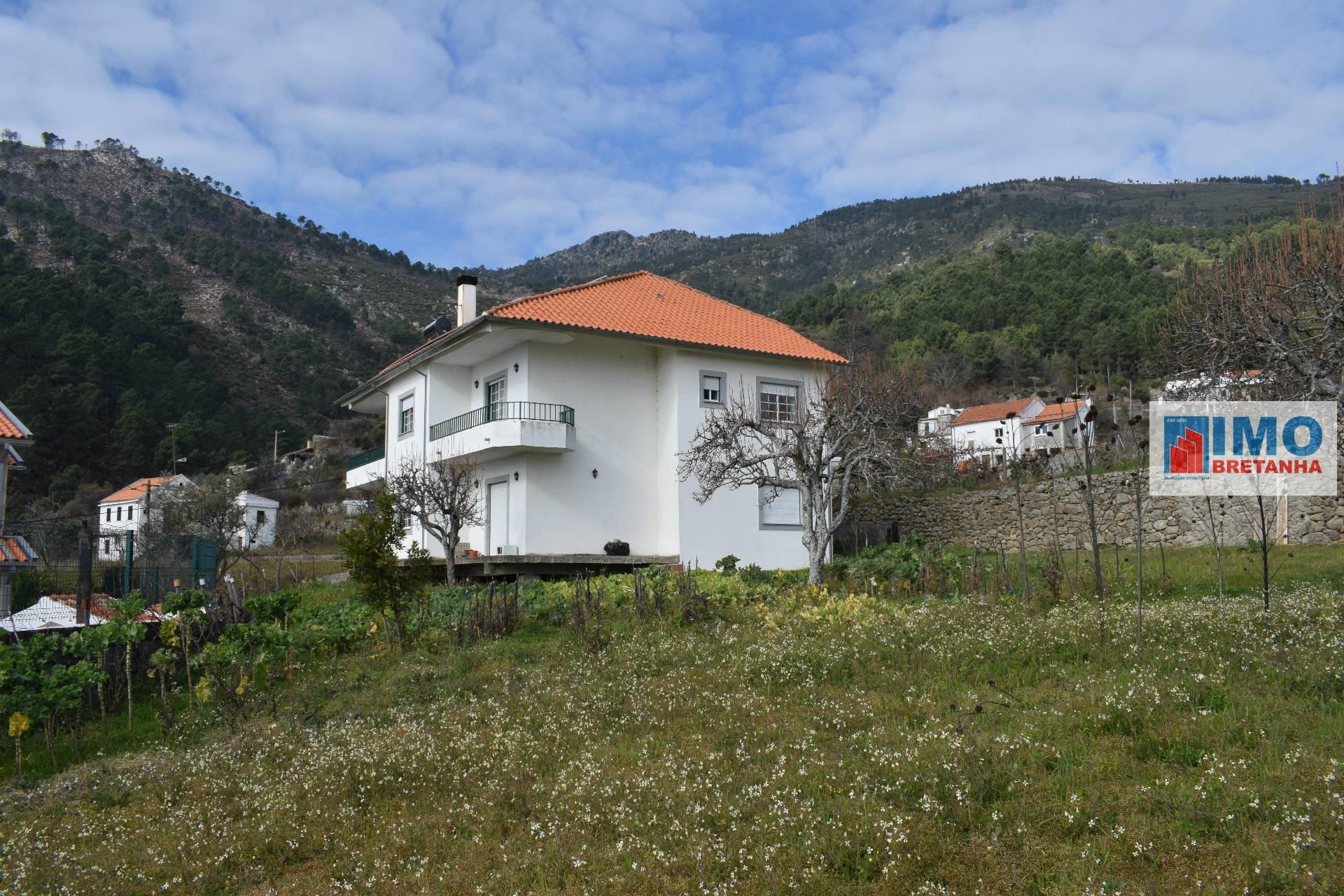 Moradia V4 - Vila do Carvalho