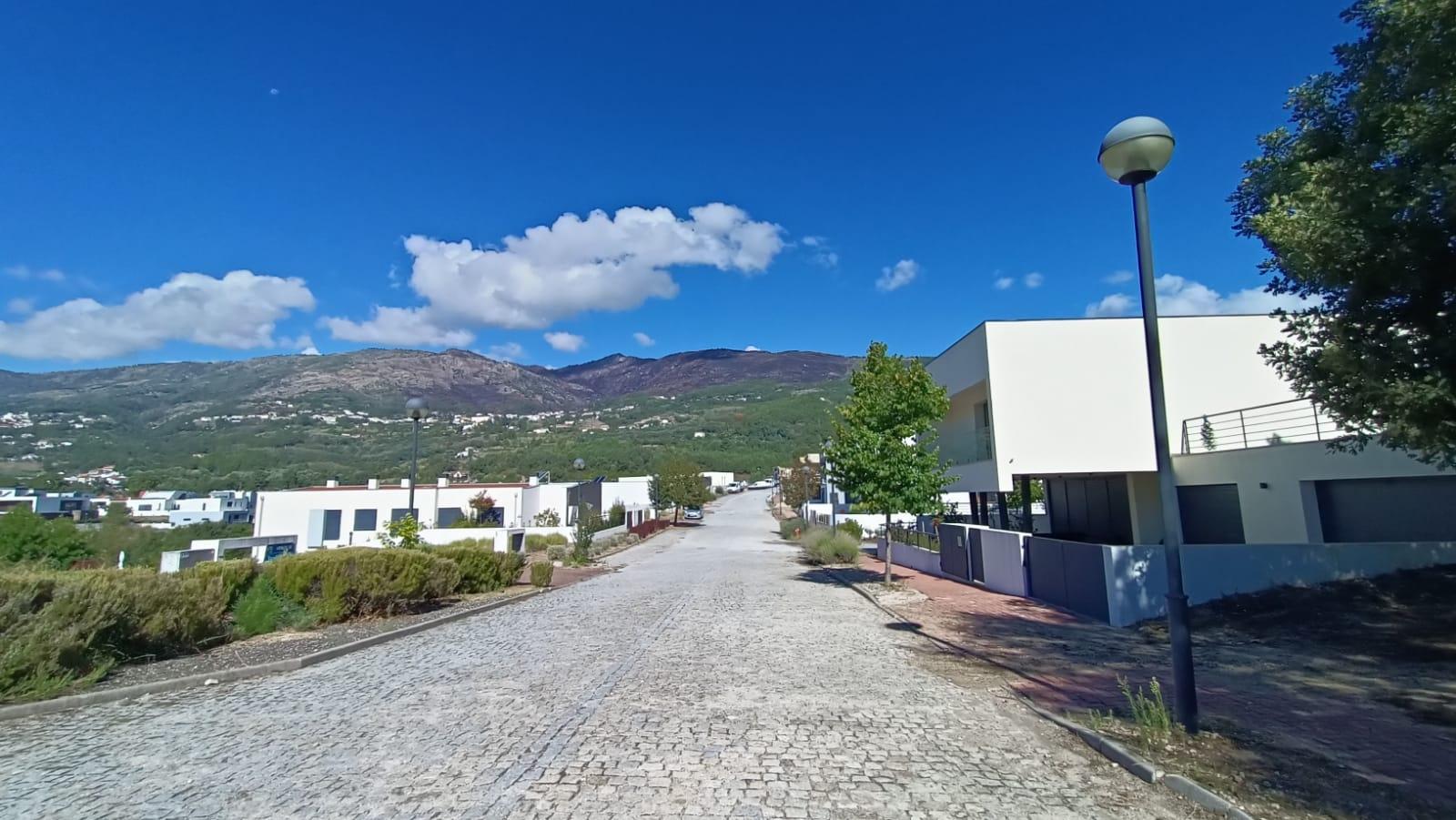 Lote  Terreno - Qtª Ponte Terra