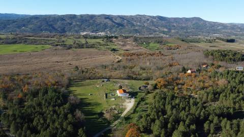 RESERVADO - Quinta c/ Moradia V3 - Malpique
