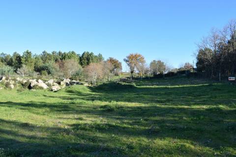 RESERVADO - Quinta c/ Moradia V3 - Malpique