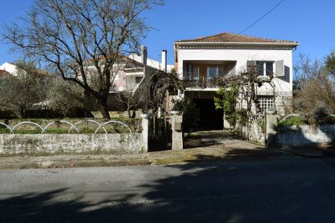 Moradia V2 Isolada - Caria