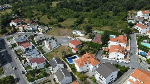 Moradia V4 em Construção - Covilhã