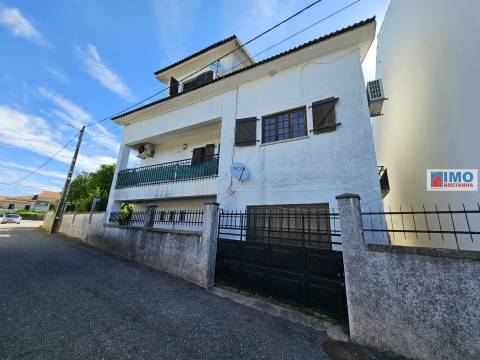 Moradia V4 - Escalos de Baixo