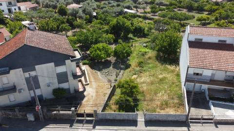 Terreno urbano 1820m - centro da Vila de Alcains