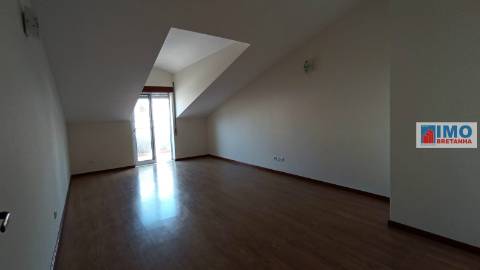 Apartamento T2+2 DUPLEX Venda em Lousã e Vilarinho,Lousã