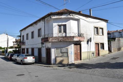 Terreno c/ 3 Artigos Urbanos - Centro de Castelo Branco