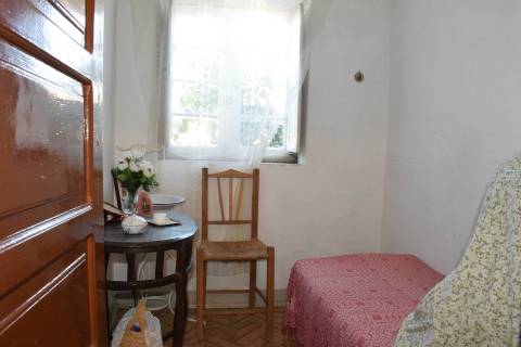 5 Moradias p/ Renovar e Terreno - Centro de Castelo Branco