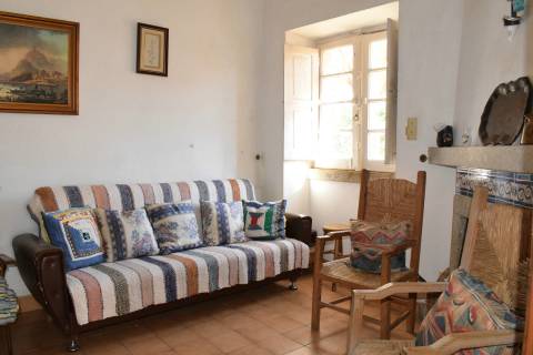 5 Moradias p/ Renovar e Terreno - Centro de Castelo Branco