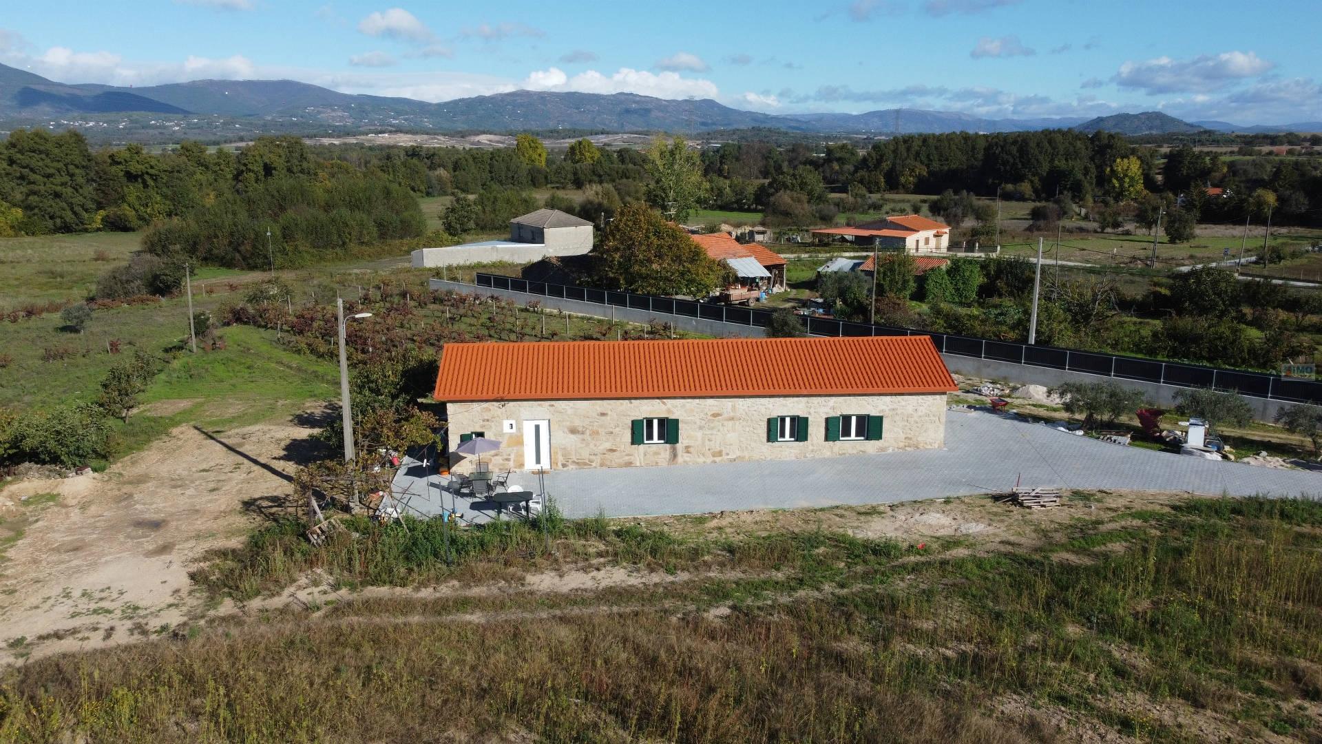 Quintinha c/ Moradia V3 - Peraboa - Covilhã