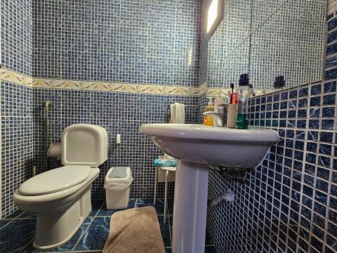 T2+3 Duplex - 5 quartos - Bairro Norton Matos - Coimbra