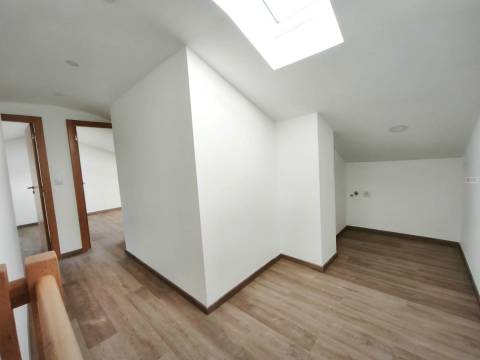 T3+2 Duplex - Bairro Norton de Matos