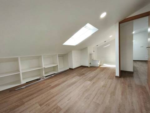 T3+2 Duplex - Bairro Norton de Matos