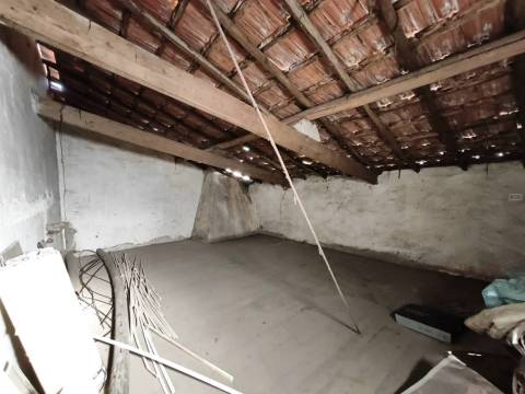 Moradia Isolada c/ Terreno - São Martinho do Bispo - Coimbra