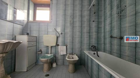RESERVADO - Moradia T5 c/ Garagem e Logradouro - Alcains