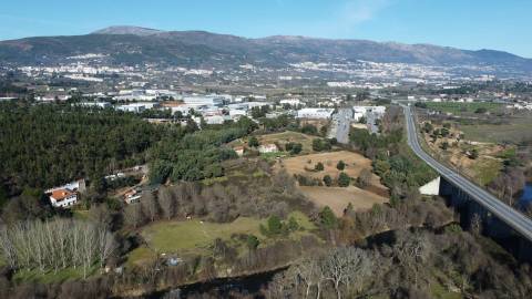 Moradia V4 c/ 6.000 m2 de Terreno  nas Margens do Zêzere - Covilhã