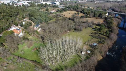 Moradia V4 c/ 6.000 m2 de Terreno  nas Margens do Zêzere - Covilhã