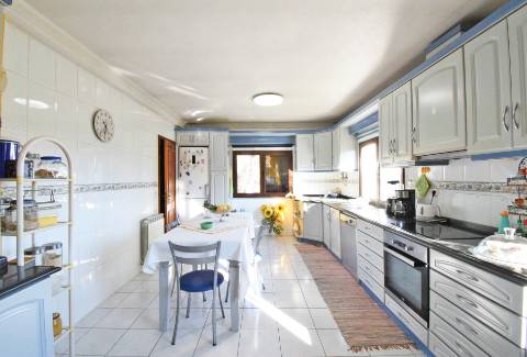 Moradia V4 c/ 6.000 m2 de Terreno  nas Margens do Zêzere - Covilhã