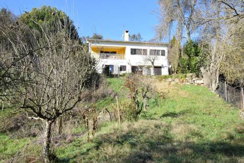 Moradia V4 c/ 6.000 m2 de Terreno  nas Margens do Zêzere - Covilhã