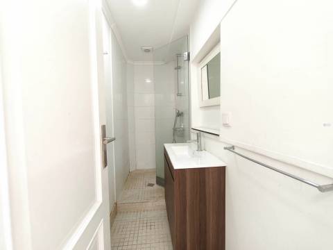 Investimento - 7,5% Rentabilidade - Moradia T10 + Studio - Santa Clara