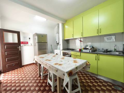Investimento - 7,5% Rentabilidade - Moradia T10 + Studio - Santa Clara