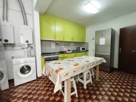 Investimento - 7,5% Rentabilidade - Moradia T10 + Studio - Santa Clara