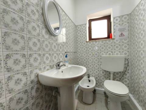 Investimento - 7,5% Rentabilidade - Moradia T10 + Studio - Santa Clara