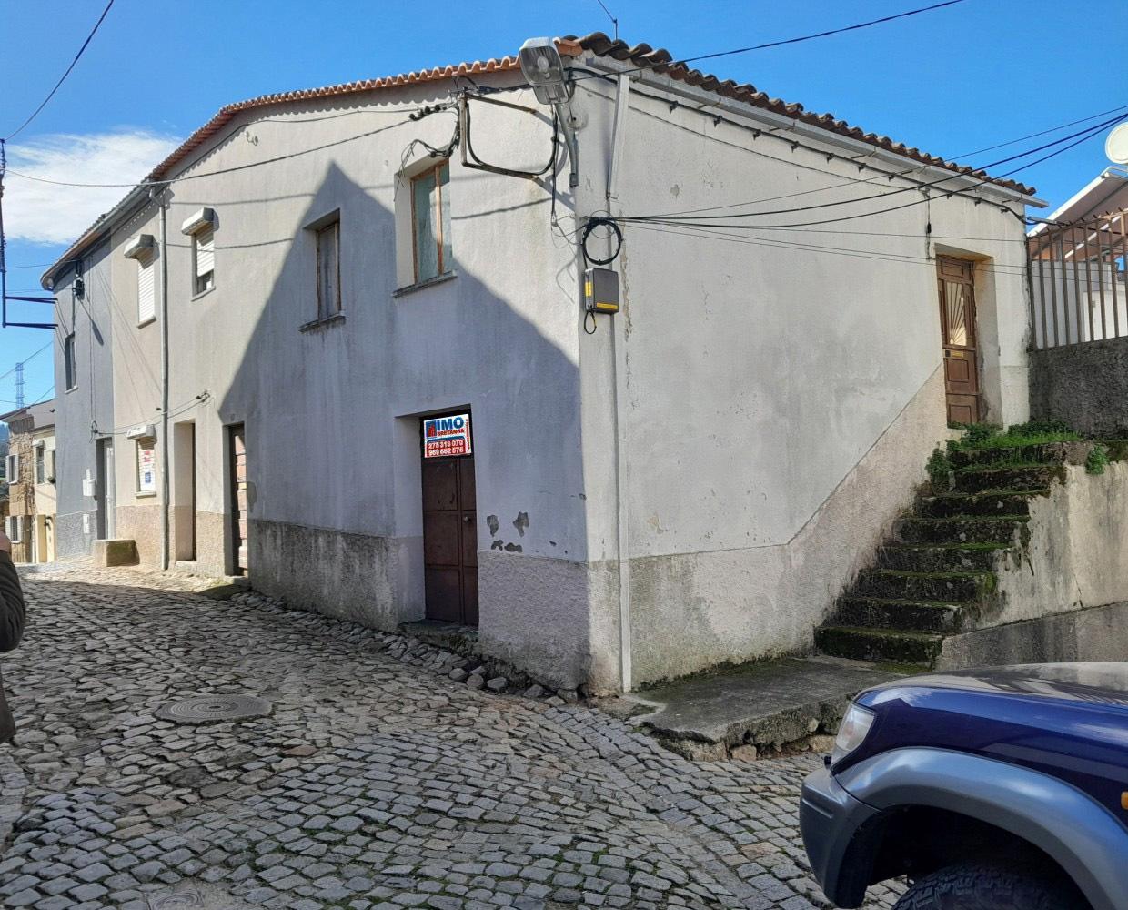 Moradia p/ Recuperar - Ferro - 10 min da Covilhã