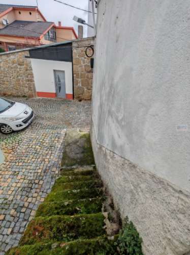 Moradia p/ Recuperar - Ferro - 10 min da Covilhã