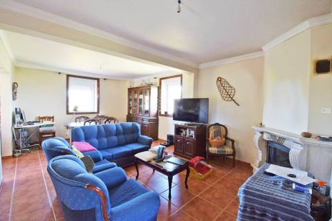 Quinta com Moradia V3 e T1 - Monte Serrano - Covilhã