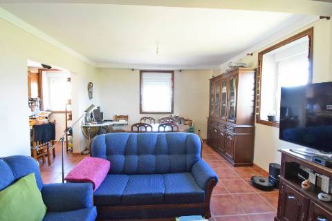 Quinta com Moradia V3 e T1 - Monte Serrano - Covilhã