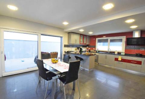 Moradia V5 Isolada - Zona Baixa da Covilhã