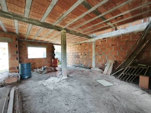 Moradia V4  em fase de Construção - 15 min. do Centro de Coimbra