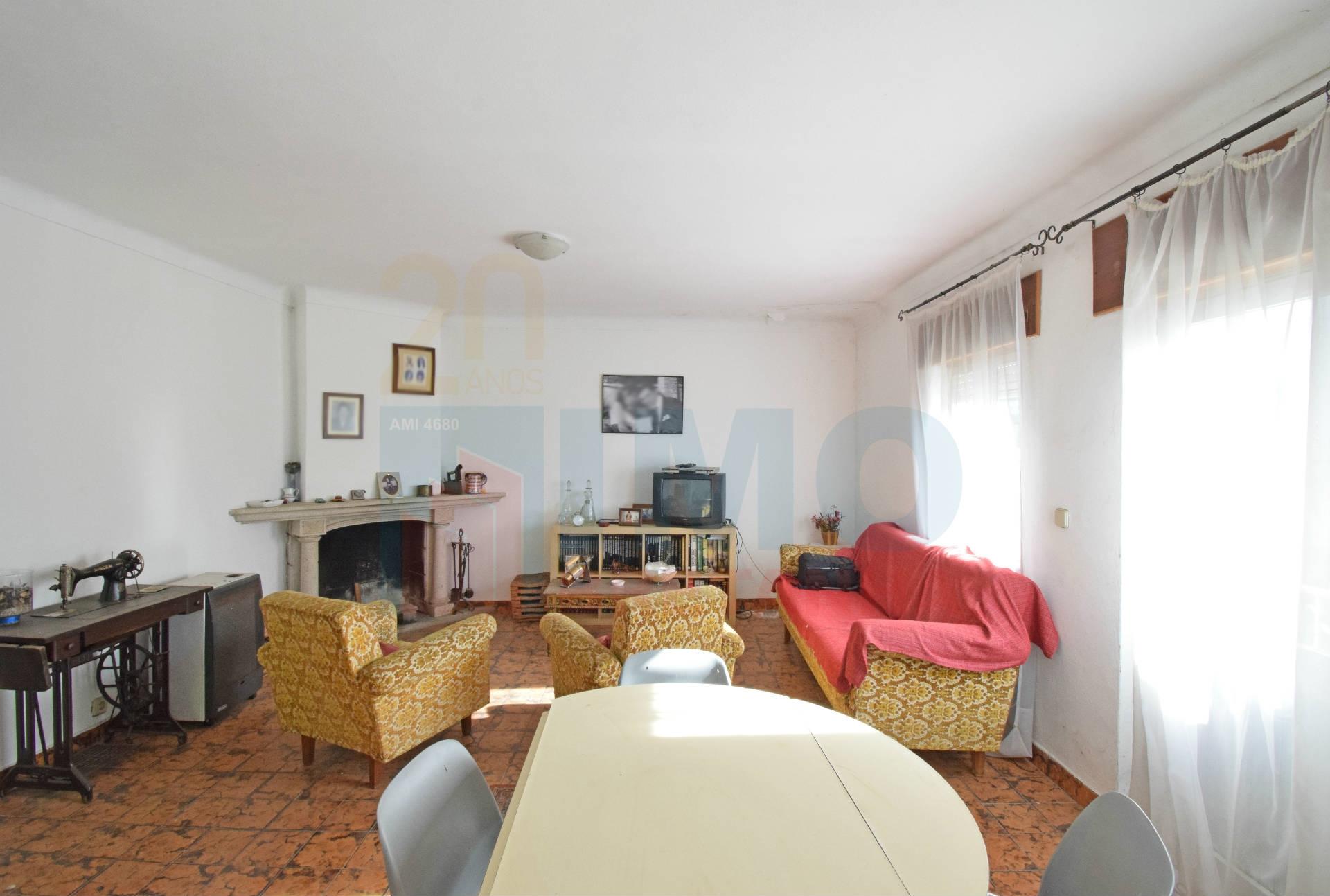 RESERVADO - Moradia V3 c/ Garagem - Pero Viseu - 15 do Fundão e Covilhã