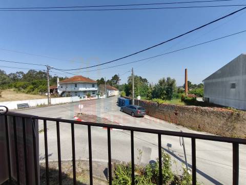 Moradia c/ 2 Apart. T2  - Pampilhosa - 15 min. do Centro de Coimbra