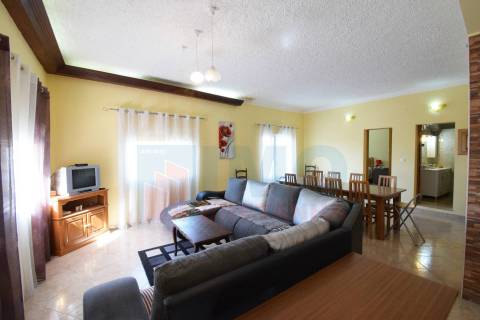 Moradia V3 - c/ Dois Apartamentos - Caria - 20 min da Covilhã