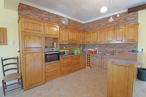 Moradia V3 - c/ Dois Apartamentos - Caria - 20 min da Covilhã