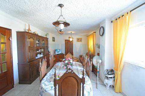 Moradia V3 - c/ Dois Apartamentos - Caria - 20 min da Covilhã