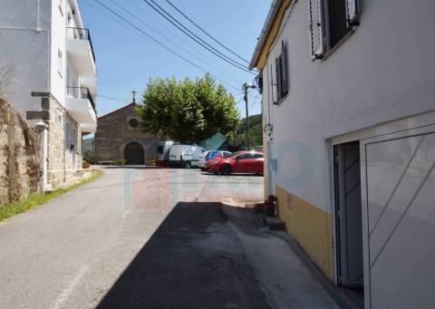 Moradia V1 duplex - Gibaltar - Teixoso - 7 Min. Covilhã